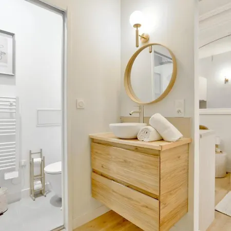 Luxury Bath&cinema Screen- Appartement