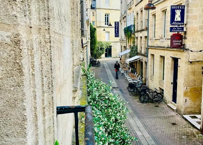 Luxury Bath & Cinema Screen- Appartement *