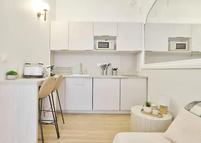 Luxury Bath & Cinema Screen-