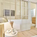 Luxury Bath & Cinema Screen- * Bordeaux